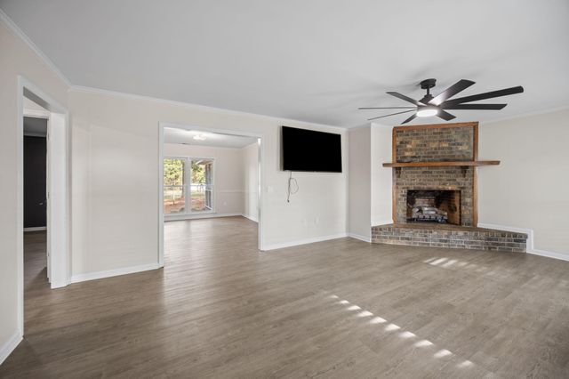 477 Grooms Road, Cross, SC 29436