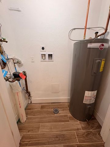 245 Norwell St 1, Boston, MA 02124