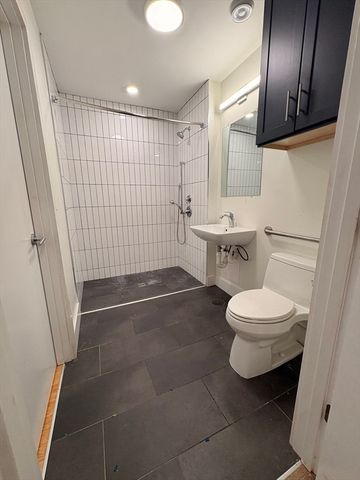 245 Norwell St 1, Boston, MA 02124