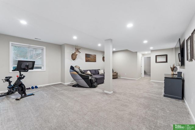 11655 Willow Park Drive, Gretna, NE 68028