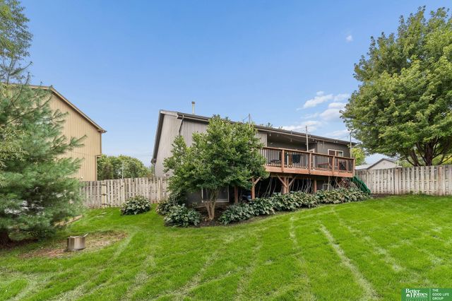 11655 Willow Park Drive, Gretna, NE 68028