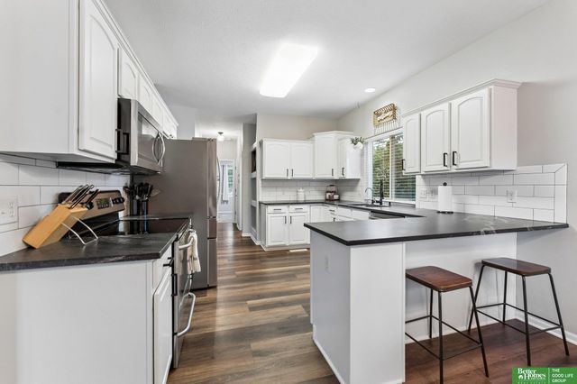 11655 Willow Park Drive, Gretna, NE 68028