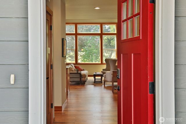 5743 Capt Vancouver Drive, Langley, WA 98260