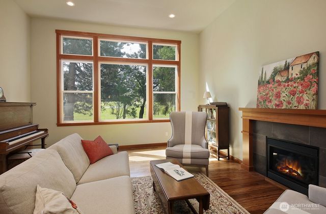 5743 Capt Vancouver Drive, Langley, WA 98260