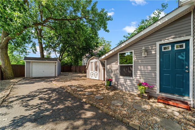 1615 Auburn Avenue, Cleveland, OH 44113