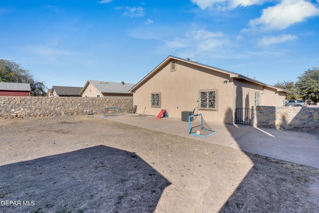 14286 Desert Point Drive, Horizon City, TX 79928