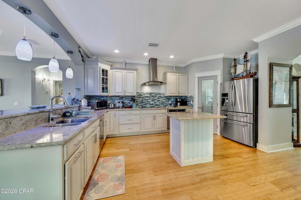 Image 7 of property listing at 20756 West End Drive, Panama City Beach, FL 32413