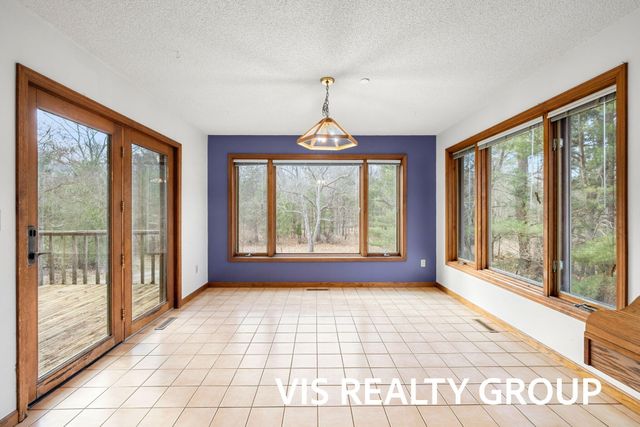 4275 Ford Road, Laketon Twp, MI 49445