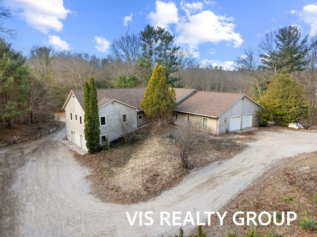 4275 Ford Road, Laketon Twp, MI 49445