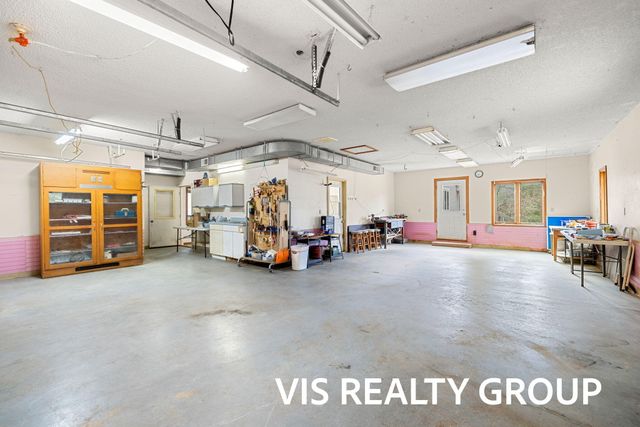 4275 Ford Road, Laketon Twp, MI 49445