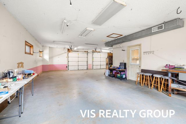 4275 Ford Road, Laketon Twp, MI 49445