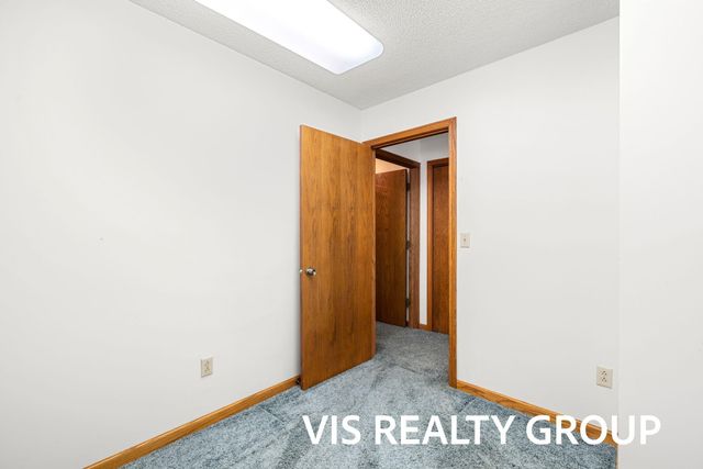 4275 Ford Road, Laketon Twp, MI 49445