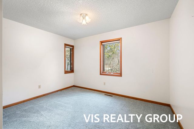 4275 Ford Road, Laketon Twp, MI 49445