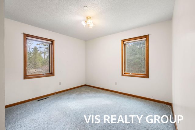 4275 Ford Road, Laketon Twp, MI 49445