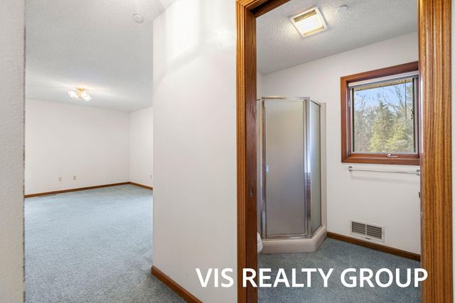 4275 Ford Road, Laketon Twp, MI 49445