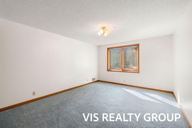 4275 Ford Road, Laketon Twp, MI 49445