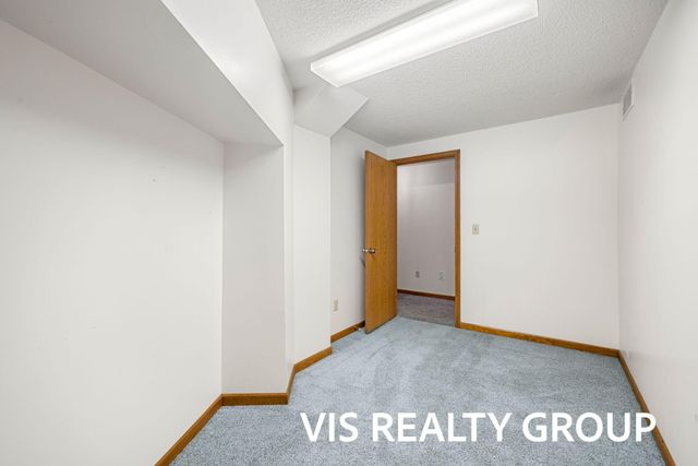 4275 Ford Road, Laketon Twp, MI 49445