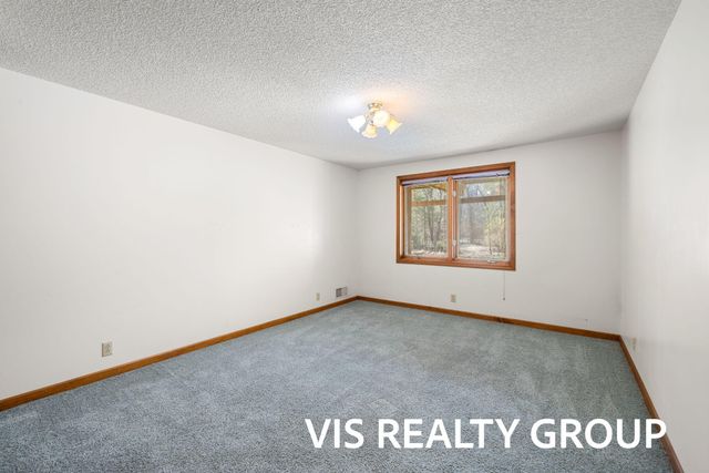 4275 Ford Road, Laketon Twp, MI 49445