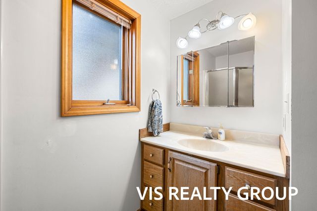 4275 Ford Road, Laketon Twp, MI 49445