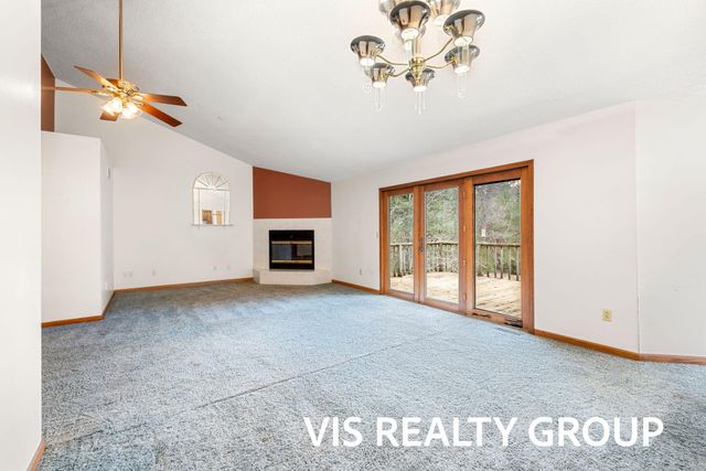 4275 Ford Road, Laketon Twp, MI 49445