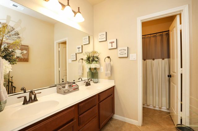 55 Hearthwick Place, Tomball, TX 77375