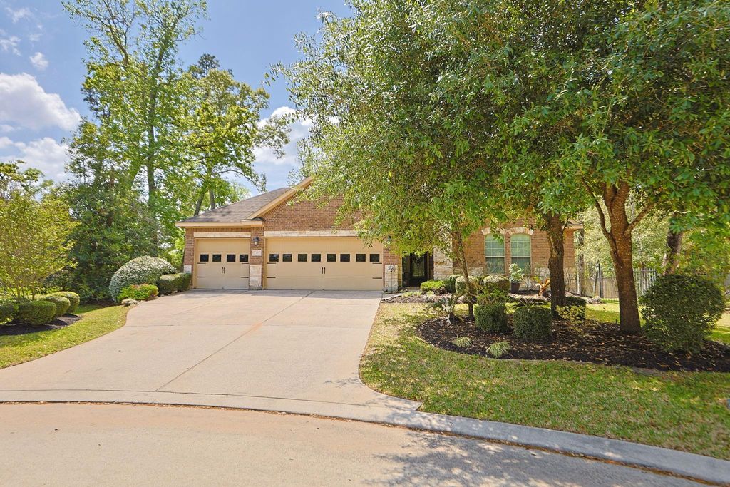 55 Hearthwick Place, Tomball, TX 77375