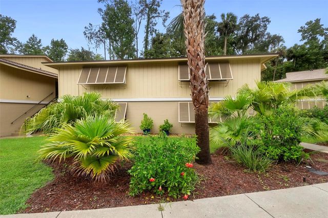 110 CYPRESS WOODS COURT 10B, Deltona, FL 32725