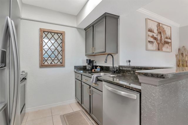 708 LYNDHURST STREET 123, Dunedin, FL 34698