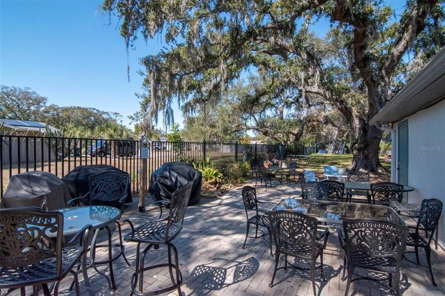 708 LYNDHURST STREET 123, Dunedin, FL 34698