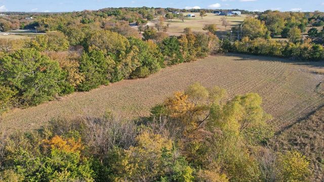 5329 FM 121, Van Alstyne, TX 75495