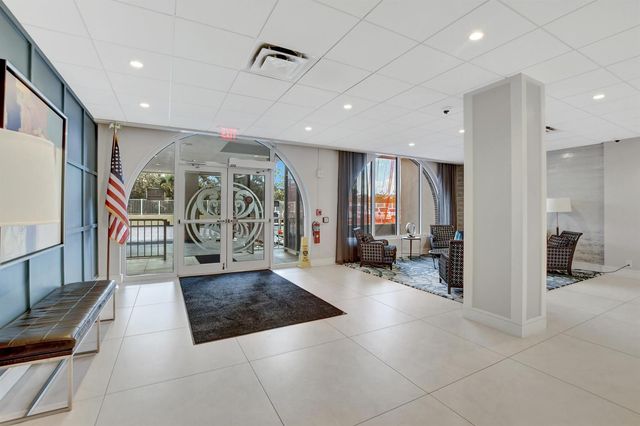 1180 S Ocean Boulevard 2e, Boca Raton, FL 33432