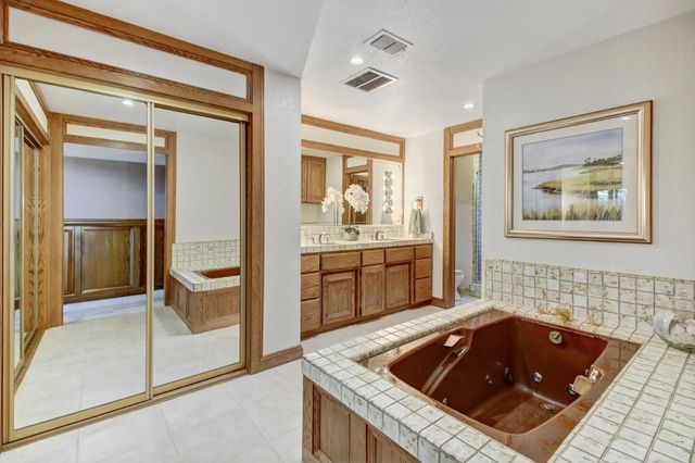 7916 Laurelridge Ct, Fair Oaks, CA 95628