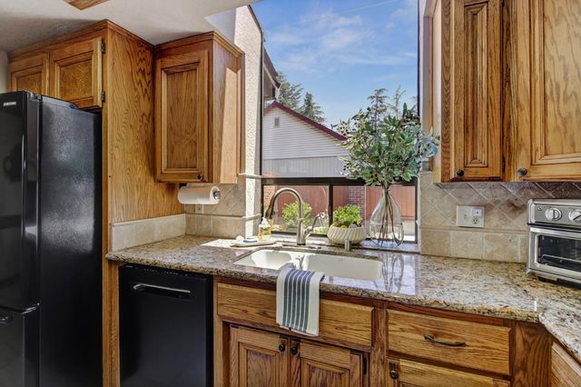 7916 Laurelridge Ct, Fair Oaks, CA 95628