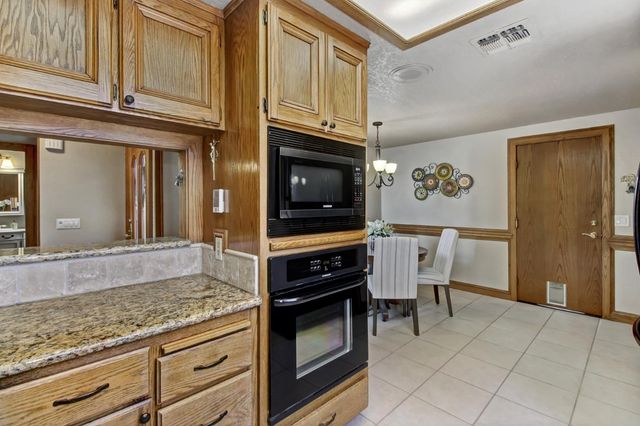 7916 Laurelridge Ct, Fair Oaks, CA 95628