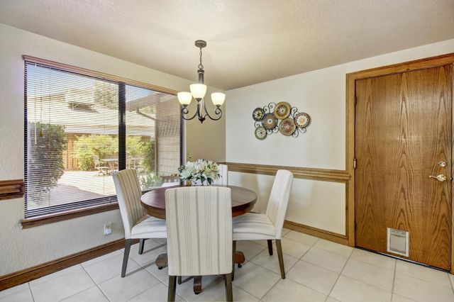 7916 Laurelridge Ct, Fair Oaks, CA 95628