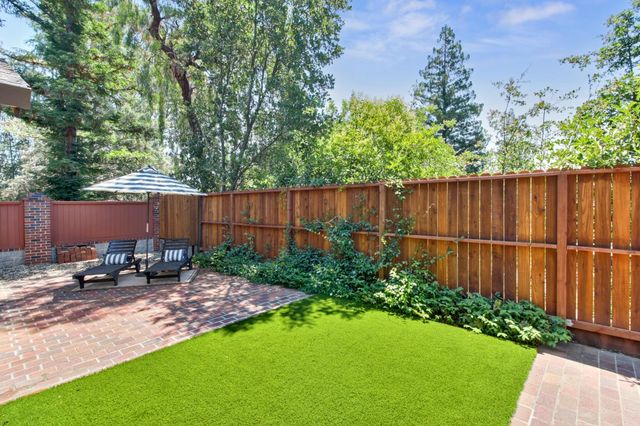 7916 Laurelridge Ct, Fair Oaks, CA 95628