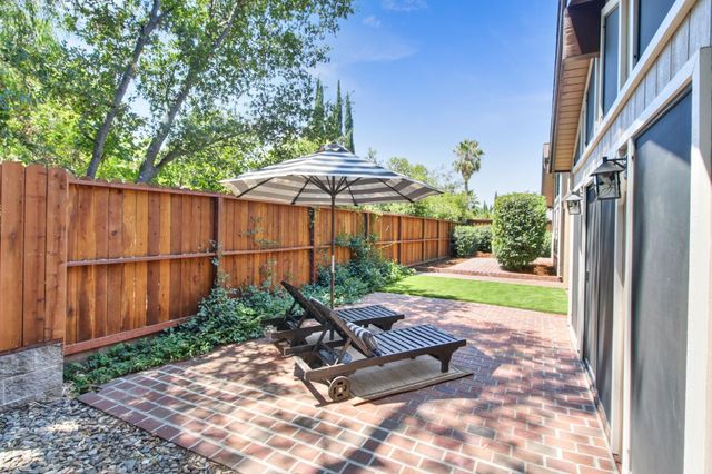 7916 Laurelridge Ct, Fair Oaks, CA 95628