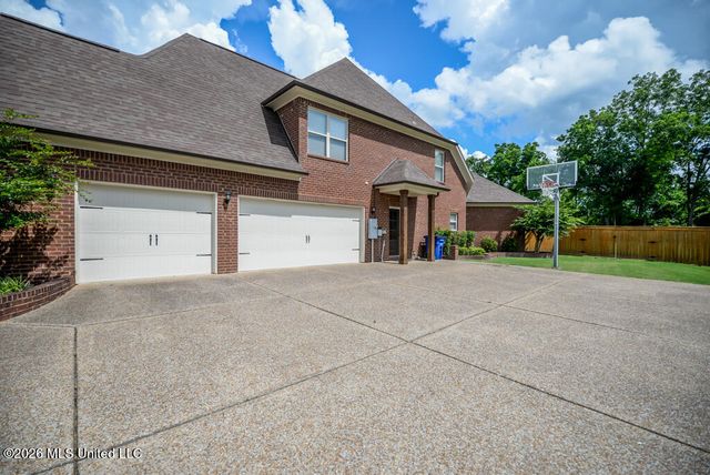 8807 Dehart Road, Olive Branch, MS 38654