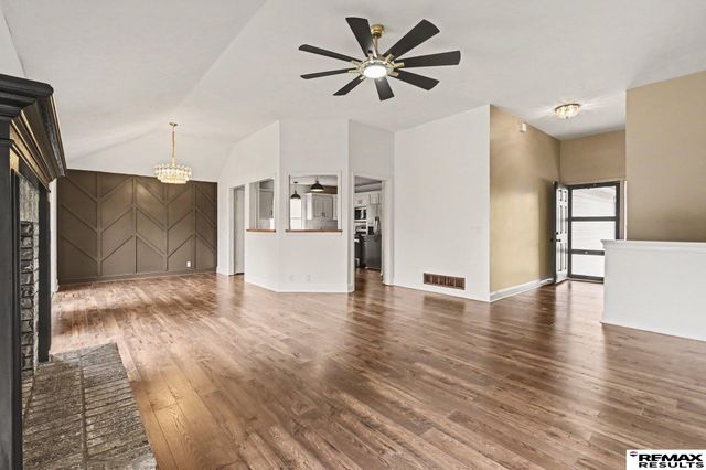 705 Eagle View Drive, Papillion, NE 68133