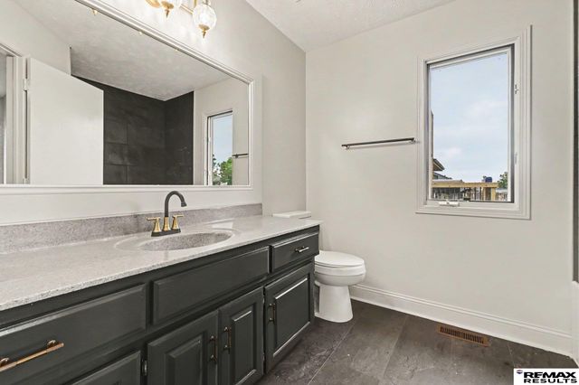705 Eagle View Drive, Papillion, NE 68133