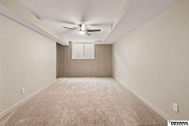 705 Eagle View Drive, Papillion, NE 68133