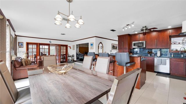 10435 SW 92nd St, Miami, FL 33176