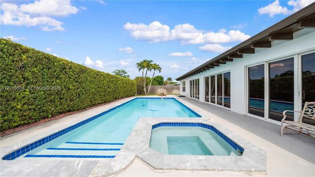 10435 SW 92nd St, Miami, FL 33176