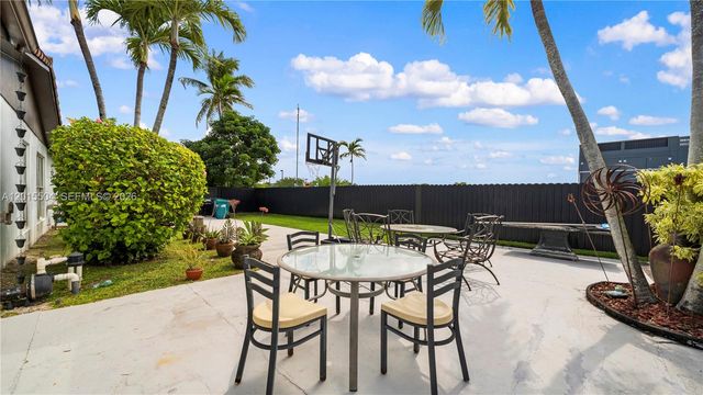 10435 SW 92nd St, Miami, FL 33176