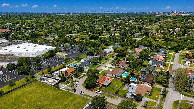 10435 SW 92nd St, Miami, FL 33176
