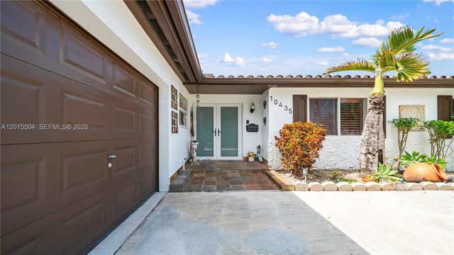 10435 SW 92nd St, Miami, FL 33176
