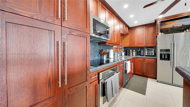 10435 SW 92nd St, Miami, FL 33176