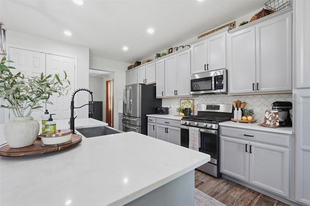 1218 BLARNEY STREET, Minneola, FL 34715