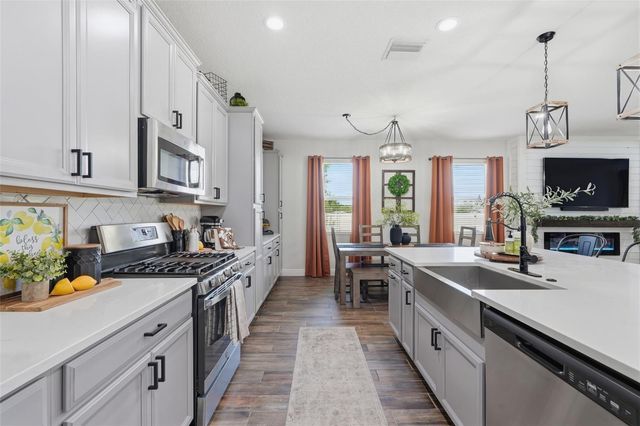 1218 BLARNEY STREET, Minneola, FL 34715