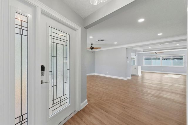 5669 45TH AVENUE N, Kenneth City, FL 33709